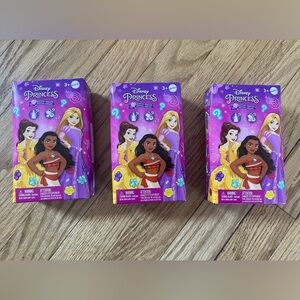 Lot Of 3 Disney Princess Surprise Pop & Play 1 Doll 7 Accessories Blind Bag